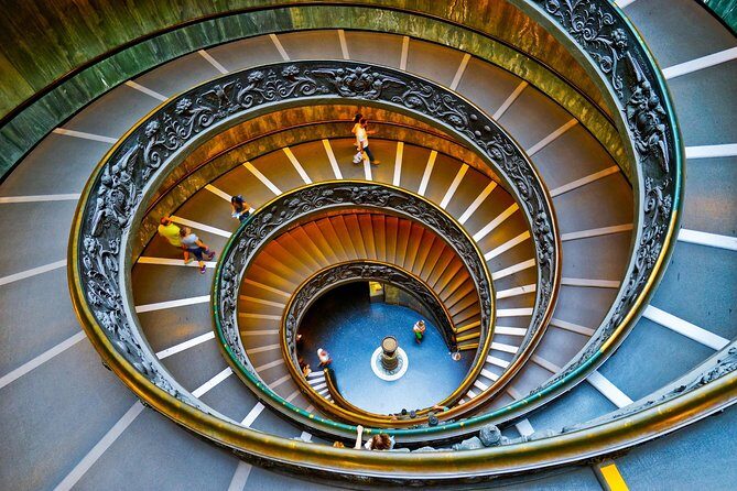 Vatican Museum and Sistine Chapel Guided Tour | Group Tour - Vatican Garden panoramic view: the sightline reset