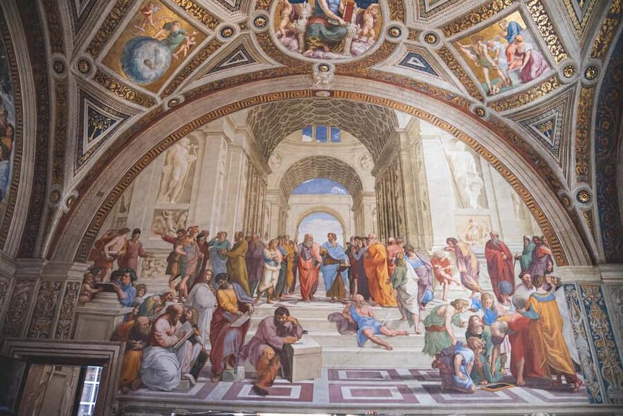 Vatican Museums and Sistine Chapel Tour with Basilica Access - What’s the vibe inside the crowds?