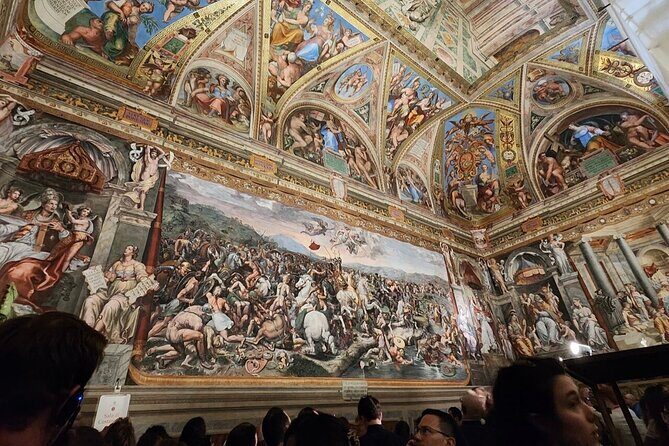 Vatican Museums and Sistine Chapel Tour with official Local Guide - Raphael Rooms and Renaissance art: seeing the art with a guide’s framing