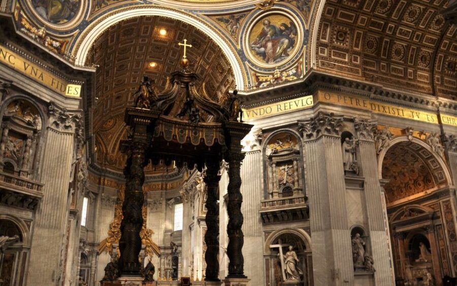 Vatican Museums: Private Tour with Sistine and St. Peter's - Where the tour starts (and how you avoid the first bottleneck)