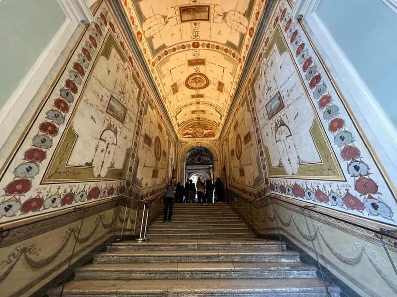 Vatican: Museums, Raphael & Sistine Chapel + Basilica Option - Skip-the-line entry to the Vatican Museums: what it changes in your day
