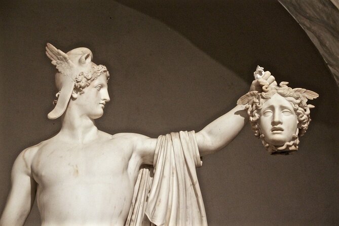 Vatican Museums & Sistine Chapel with Guided Tour Options - Priority entry and headsets: your best tools against the crowd