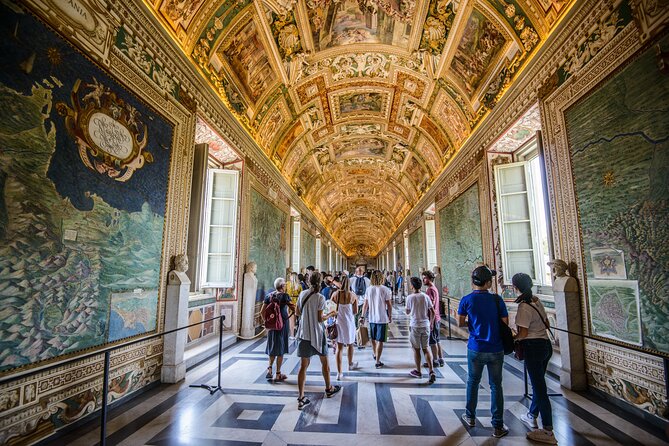 Vatican Museums with Sistine Chapel - Small Group Tour - Sistine Chapel in 30 minutes: making the most of a short, powerful window