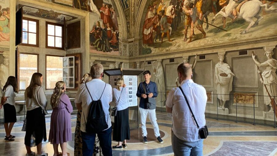 Vatican Private Tour with Skip-the-Line & Expert Guide - Why this private format is worth it inside the Vatican