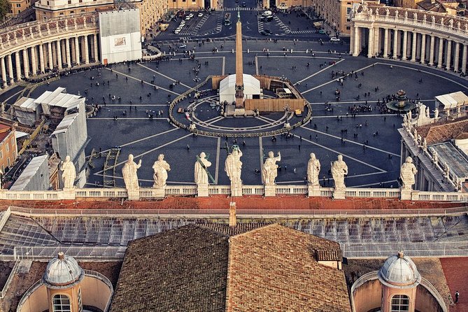 Vatican Tour: Museums, Raphael Rooms & Sistine Chapel - Sistine Chapel (30 minutes): Michelangelo’s ceiling with context, then linger time