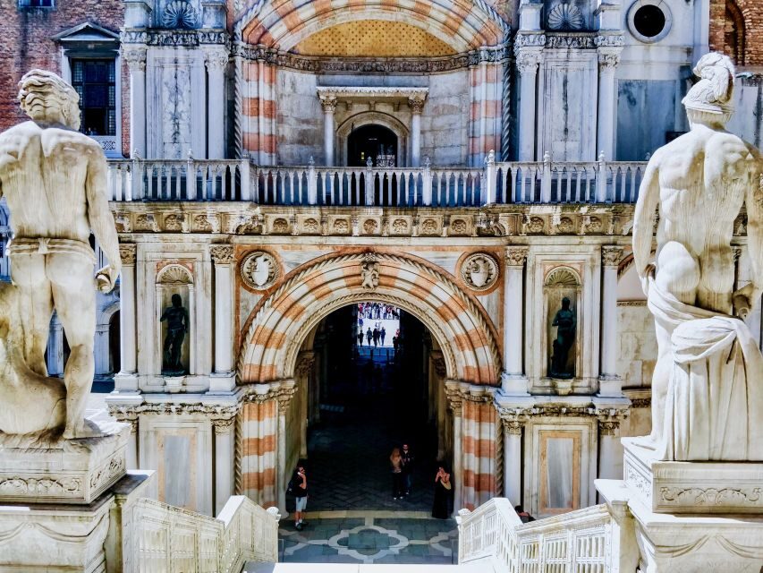 Venice: 1-Hour The Doge's Palace Tour - Bridge of Sighs to the prisons: the last step in the story