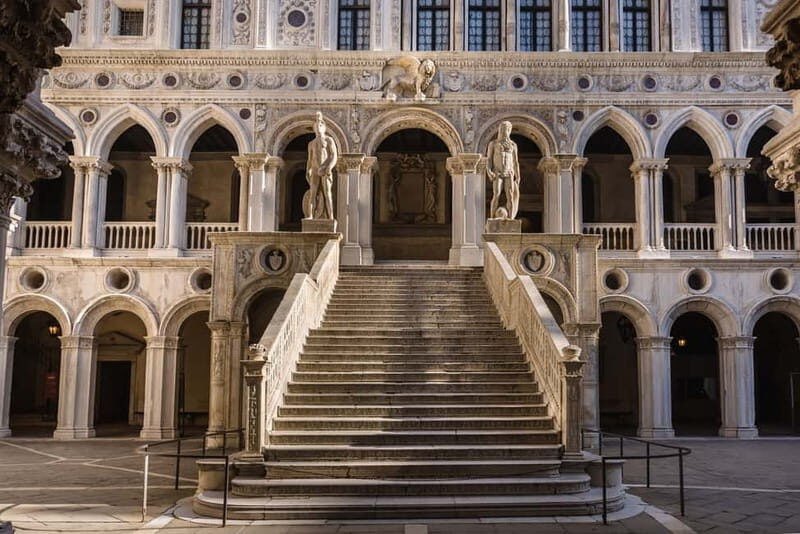 Venice: Doge Palace, San Marco Basilica & Rialto Bridge - The best part after the big interiors: San Marco and Rialto on foot