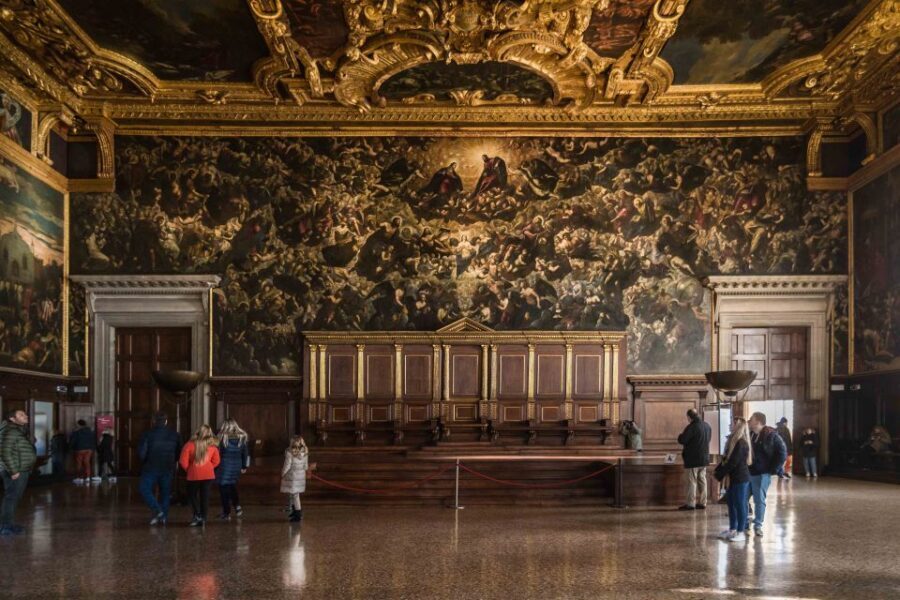 Venice: Doge’s Palace and Basilica Roman Empire Guided Tour - The New Prisons and Bridge of Sighs: Prestige’s Other Side