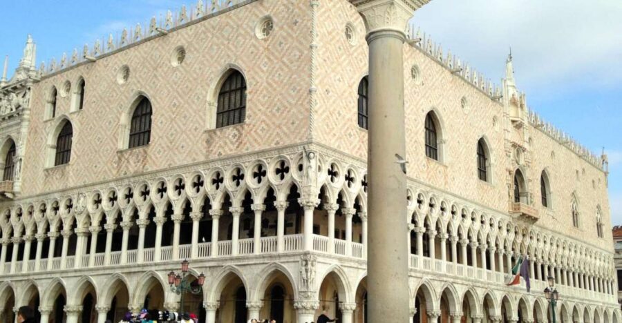 Venice: Doge's Palace and St. Mark's Private Walking Tour - Terrace time: views plus a smarter route through the crowds