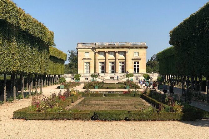 Versailles Full Tour: Palace, Gardens & Marie-Antoinette’s Estate - Lunch Break: Plan Your Energy, Not Just Your Food