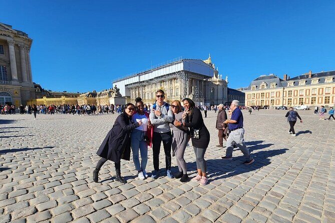 Versailles Golfcart & Bike Guided Tour: Gardens Hamlet Fountains - Angelina lunch break and the discount you can use