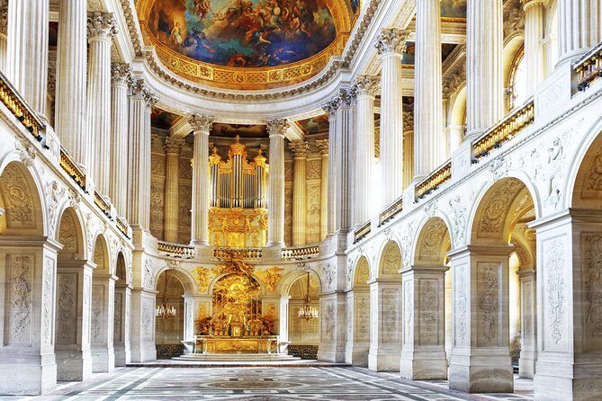 Versailles Palace and Gardens Half Day Guided Tour from Paris - Entering the palace: Royal Apartments and the story of court life