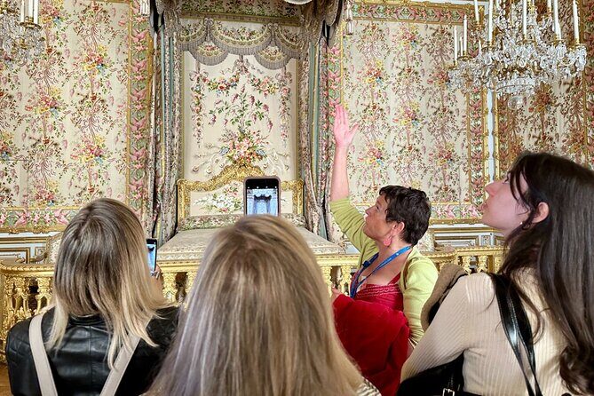 Versailles Palace and Gardens Tour from Paris - Hall of Mirrors: it’s more than a photo stop