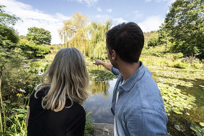 Versailles Palace and Giverny Monet House Visit with Lunch - Coach comfort and the group pace: what will make or break your day