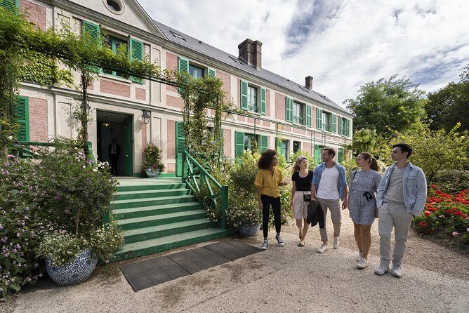 Versailles Palace and Giverny Monet House Visit with Lunch - Who this tour fits best (and who should skip it)