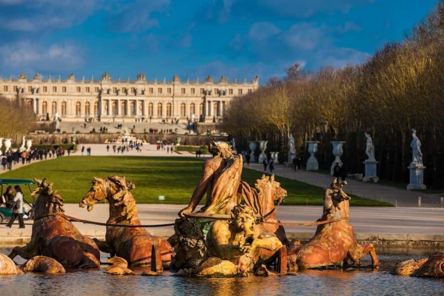 Versailles: Palace & Gardens Guided Tour with Entry Tickets - Price and value: what $128 buys you (and what it doesn’t)