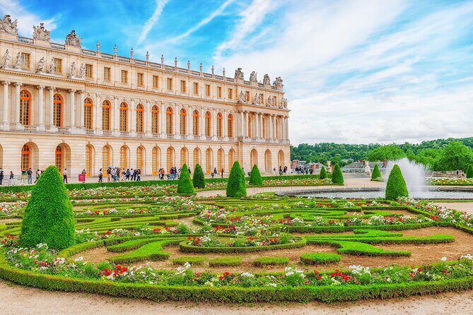 Versailles Palace Guided Tour & Gardens Option from Versailles - La Galerie des Glaces: Your Hall of Mirrors Reality Check