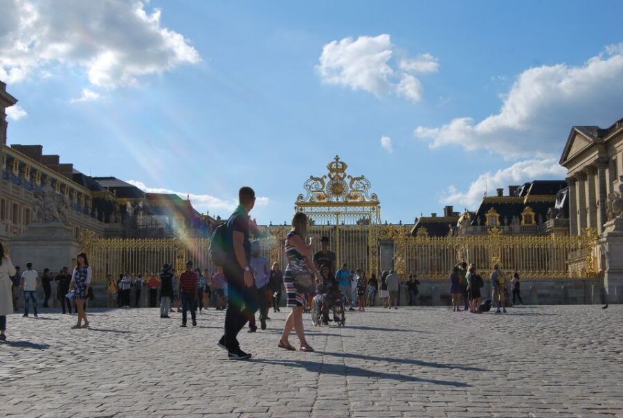 Versailles: Palace Guided Tour with Skip-the-Line Ticket - Should you book this Versailles palace skip-the-line tour?