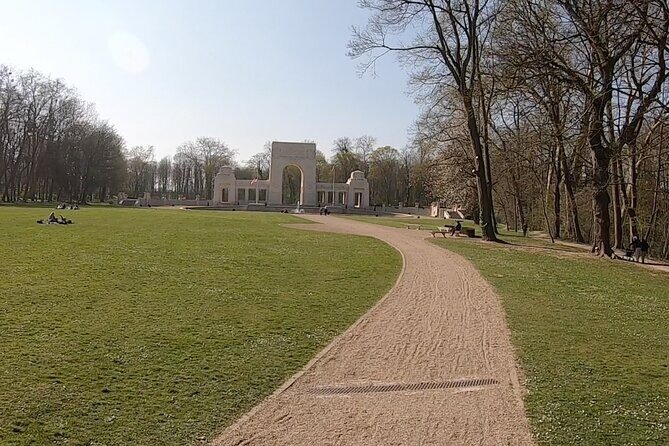 Versailles: Path of the Heroes on original electrics 2 wheels - Price and Logistics: Is $177.52 Worth It?