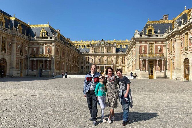 Versailles: Semi-Private Guided Tour with Train - The train ride that turns Versailles into a story