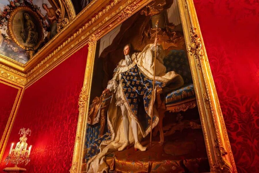Versailles: Skip the Line Versailles Palace and Gardens Tour - Group size and guide quality: why the same tour can feel different