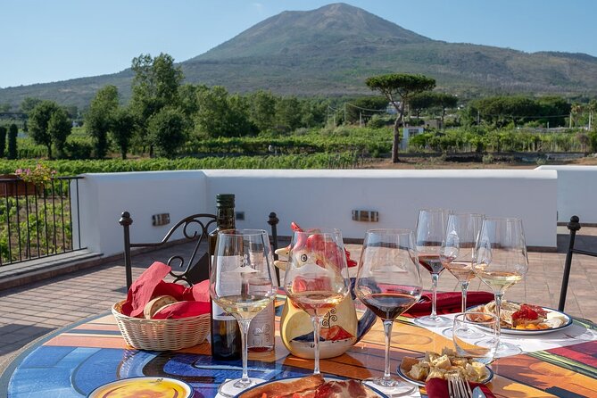 Vesuvius Wine Tasting Experience with Lunch Included - The Wine Flight: How to Taste the Vesuvius Bottles Without Pretending