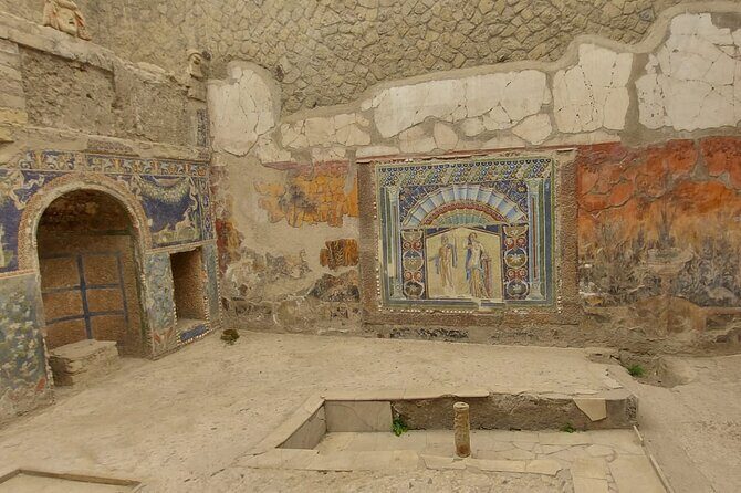 Visit in Pompeii - Herculaneum Private Tour with Ada - Public Buildings and the Rhythm of Daily Life