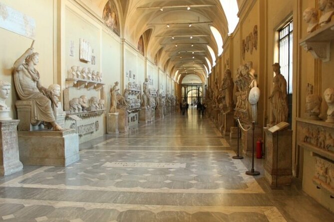 Wednesday Early Morning Sistine Chapel and Vatican I Max 6 People - Cortile della Pigna and Stanze di Raffaello: The “Look Up” Moments