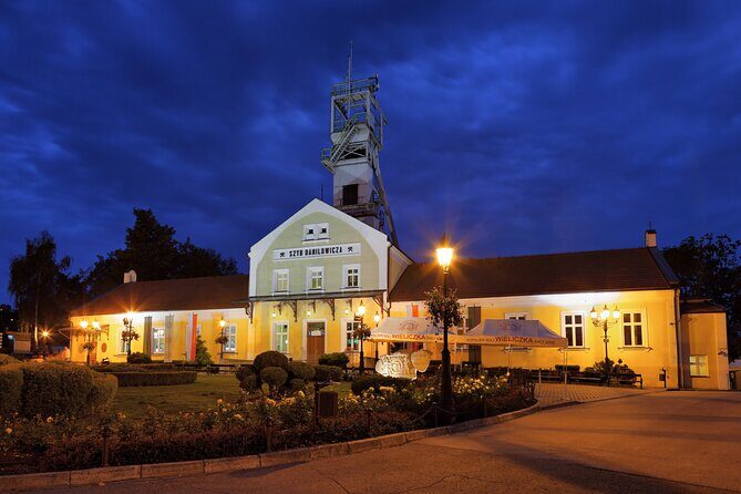 Wieliczka Salt Mine - Private Tour from Krakow - Hotel pickup, English support, and local tips on the drive