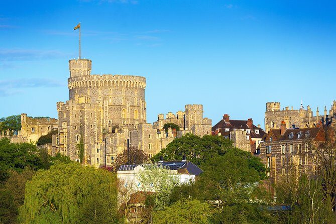 Windsor Castle, Stonehenge, and Oxford Day Trip from London - Oxford Walking Tour and the University Buildings You’ll Actually See